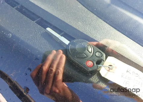 2018 Ford Focus Se из США, поврежденный, VIN 1FADP3K26JL276685